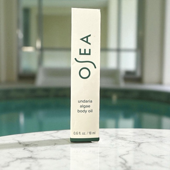 ÓSEA Botanical Moisturizing Oil - Picture 1 of 3